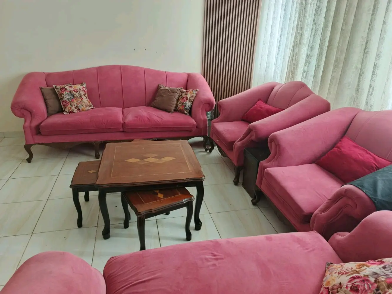 طقم كنب 7 مقاعد