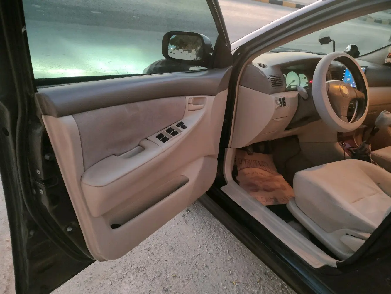 تويوتا كورولا 2001 بوكيمون