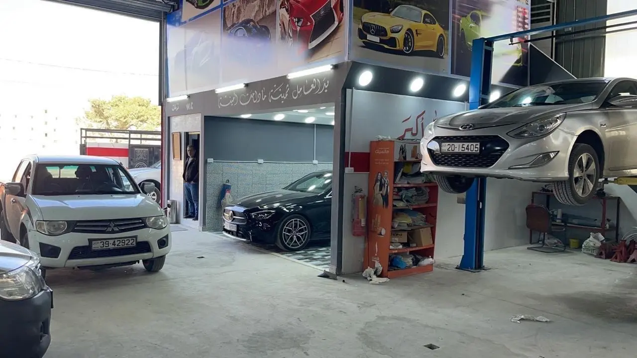 مركز تجليس ودهان سيارات معتمد لجميع شركات التامين