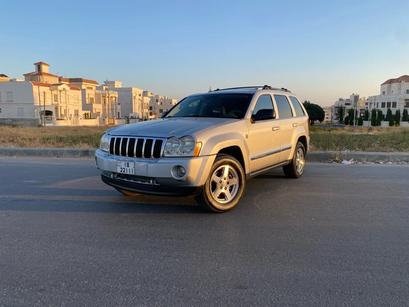 jeeb grand cherokee جيب جراند شيروكي limited