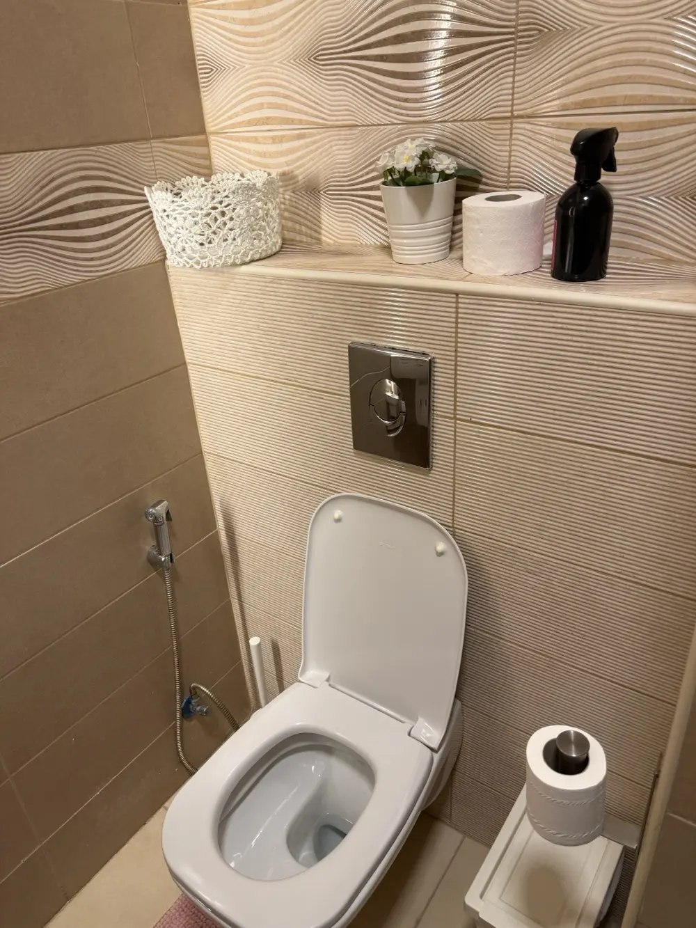 شقة للبيع دابوق ، بالقرب من المواصفات والمقاييس