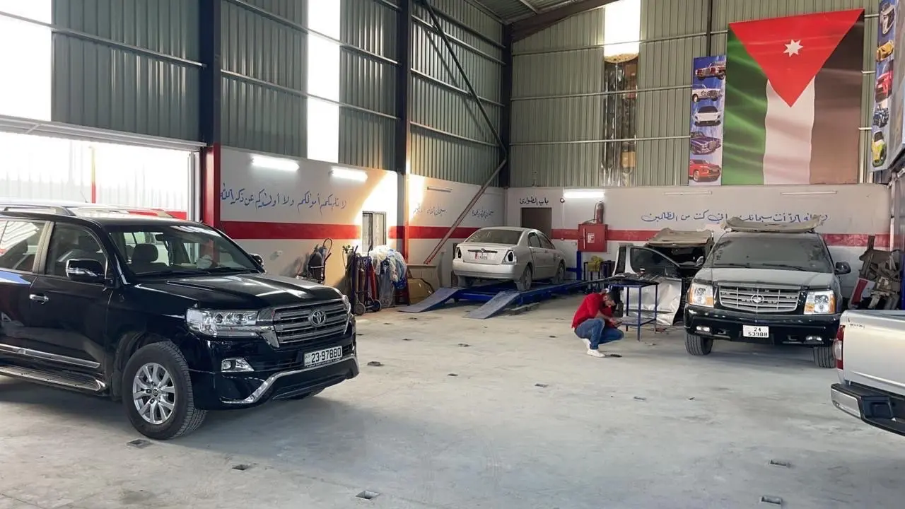 مركز تجليس ودهان سيارات معتمد لجميع شركات التامين