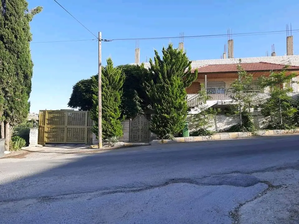 للبيع في ناعور حوض ام تينه