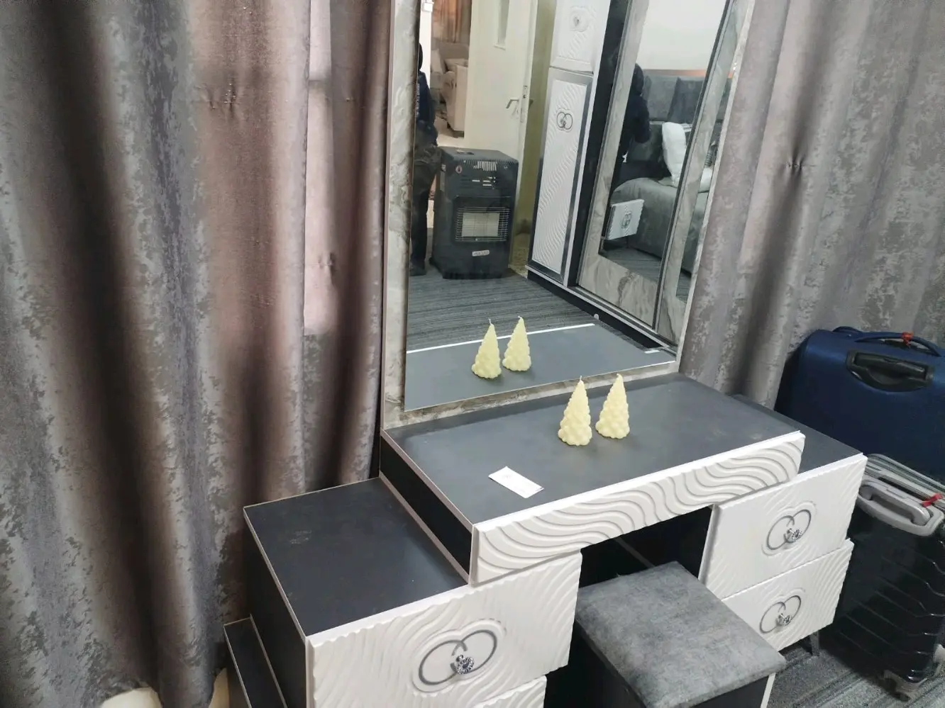 غرفة نوم جديدة غير مستعملة نهائياً