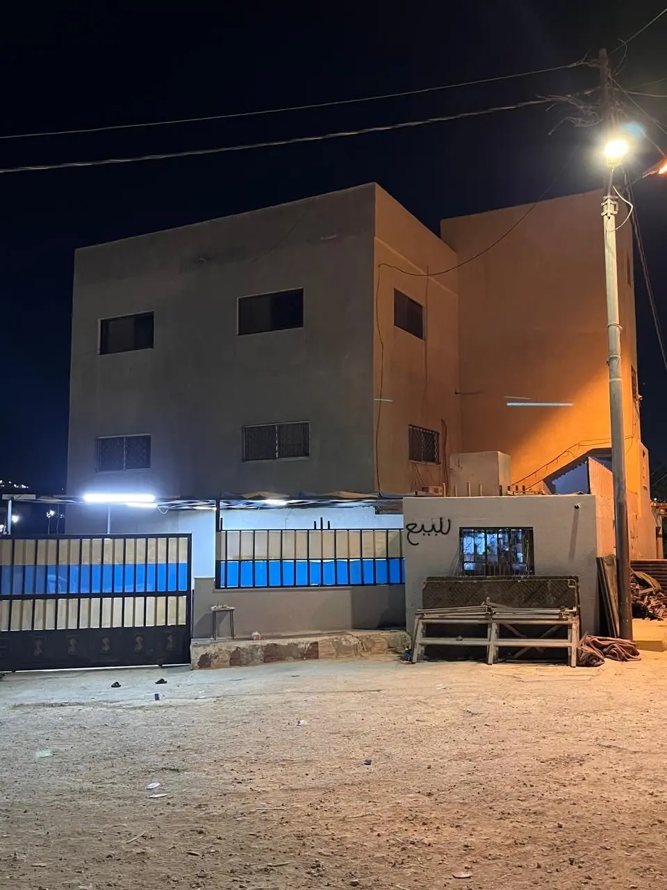 بيت للبيع في الزرقاء ابو صياح