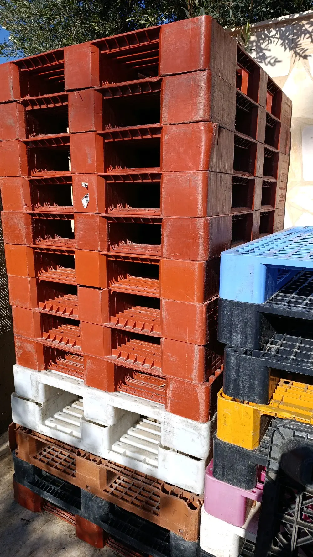 طبالي بلاستيك جديد ومستعمل