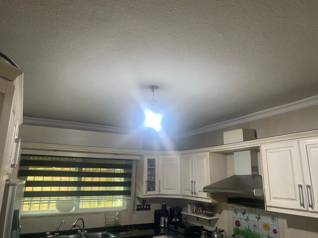 شقة للبيع بالياسمين مقابل مدرسة برهان كمال