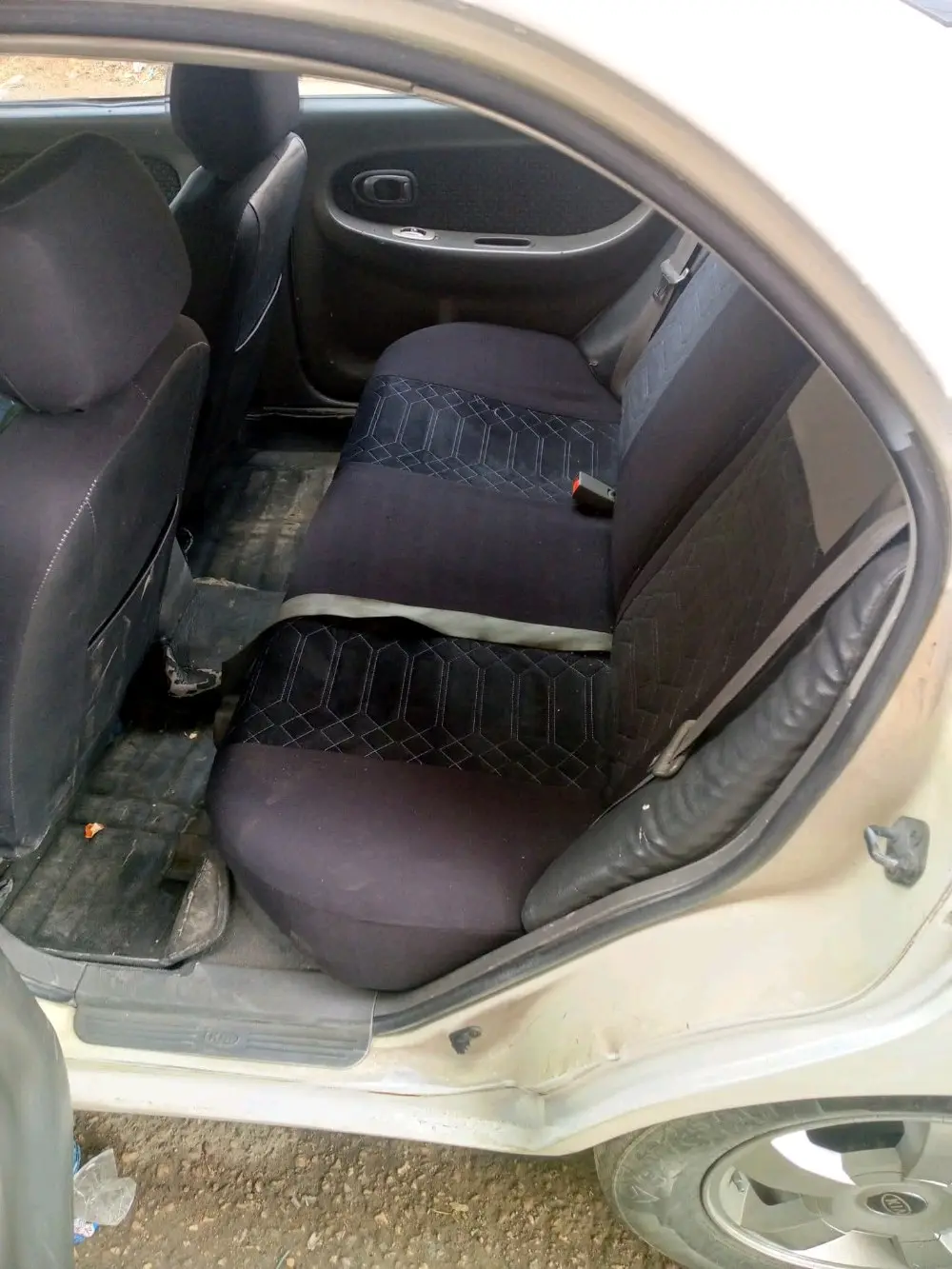 كيا وينج اوتامتيك 2004