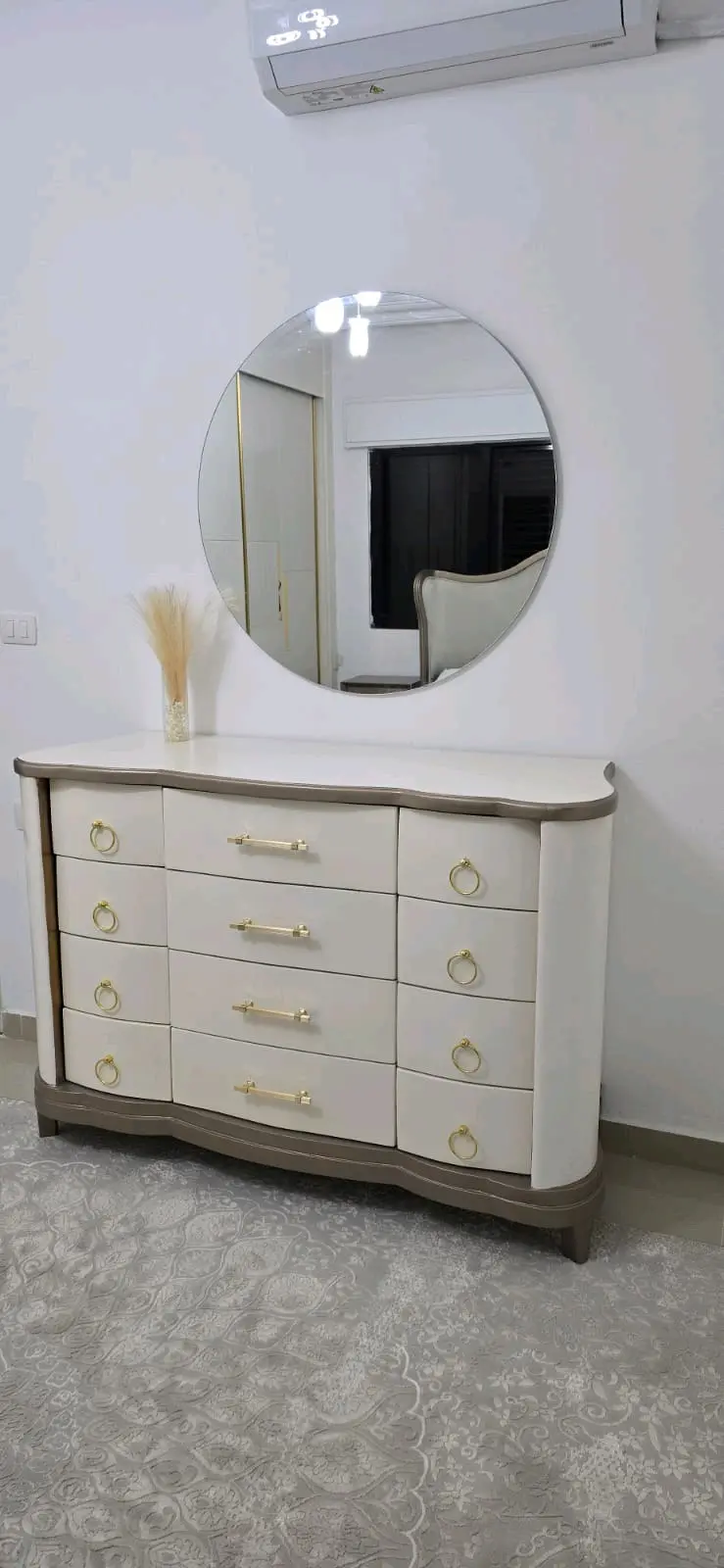 gallery 12