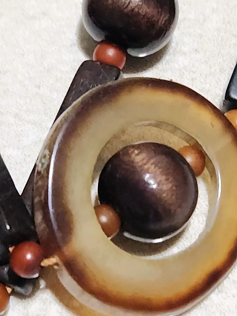 قلادة من حلقات الخرتيت