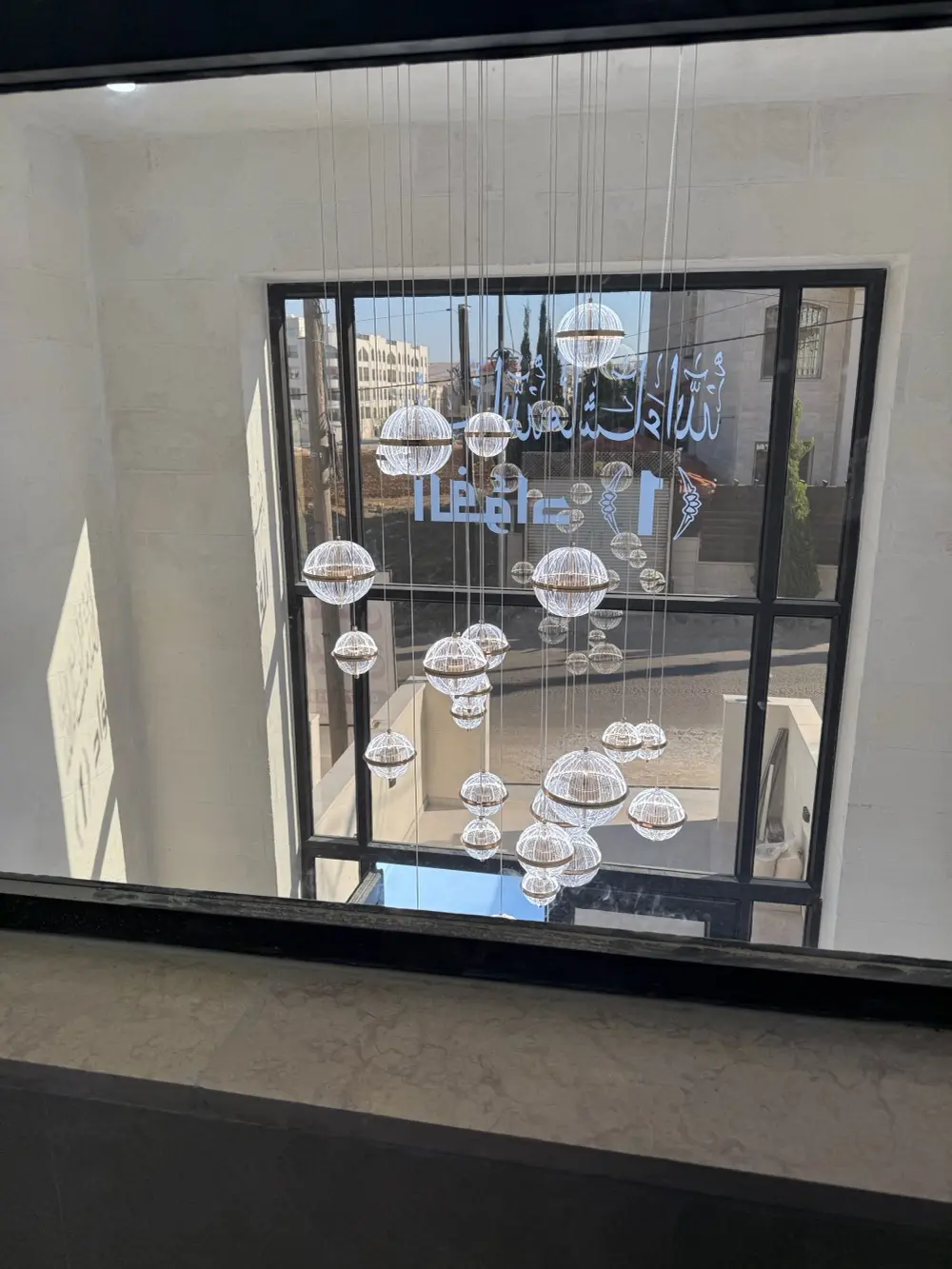 شقة فاخرة للبيع ضمن فيلا الفؤاد – موقع راقٍ، تشطيبات مميزة