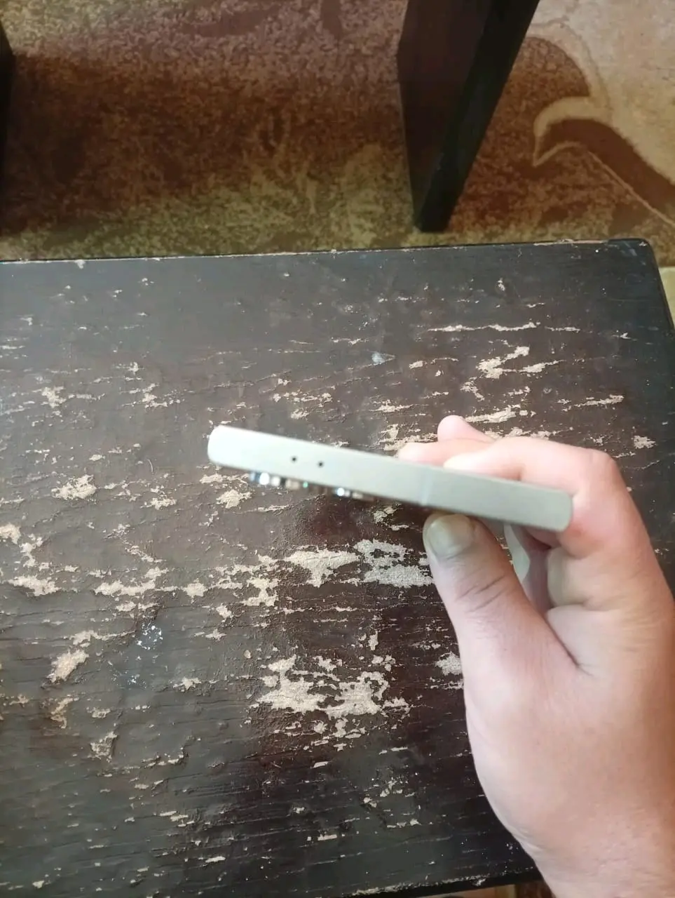 جالكسي s24ultra ذاكرة 256 مع 12 رام لون تيتانيوم وارد شرق اوسط