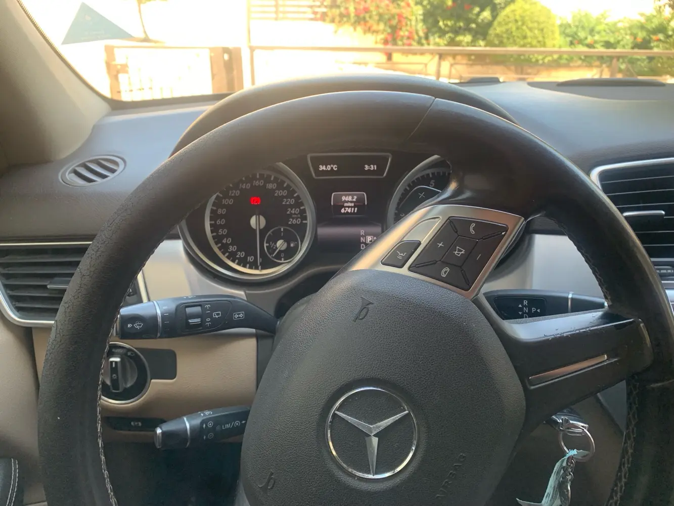 سيارة مرسيدس  ML350 2014  للبيع