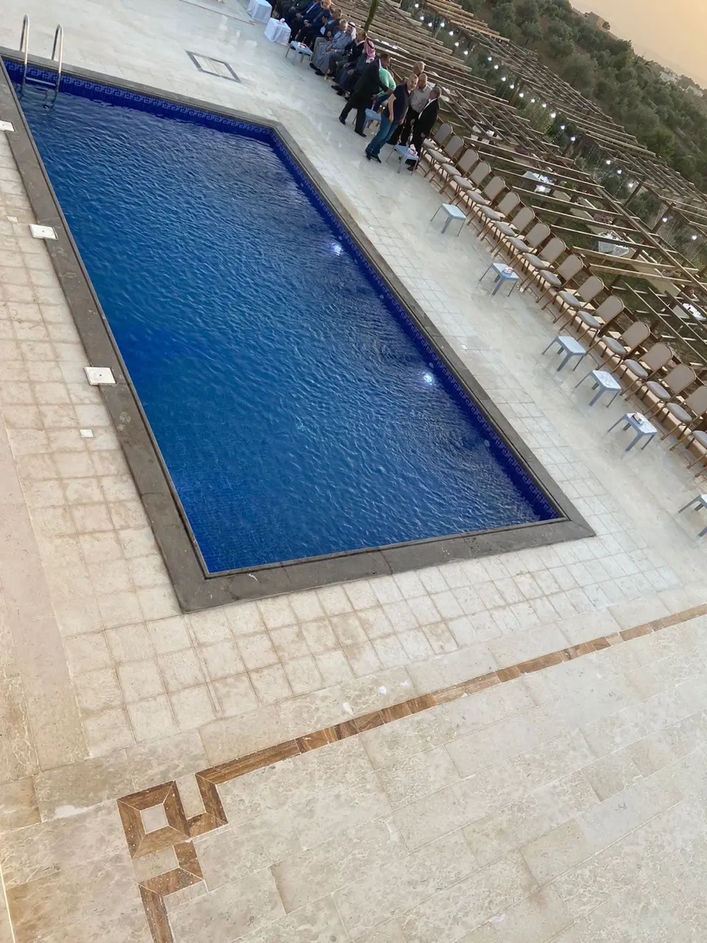 فبلا مودرن حديثة البناء