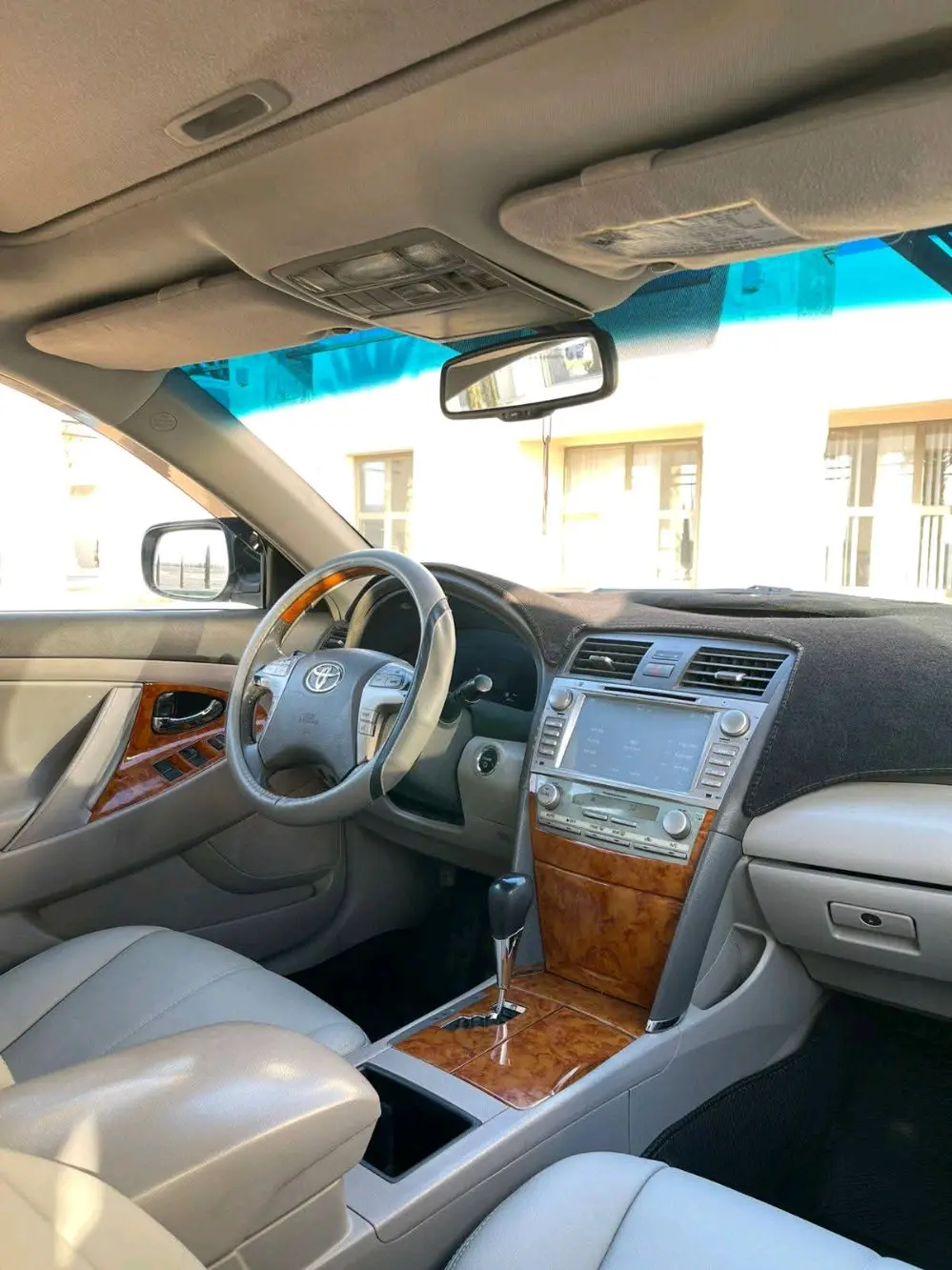 🔹 الموديل: 2009🔹 المحرك: 2400 CC – قوي واقتصادي🔹 ناقل الحركة: أوتوماتيك