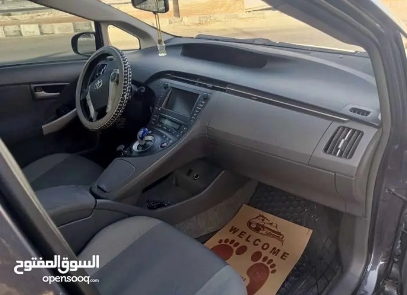 تويوتا بريوس 2011 TOYOTA PRIUS