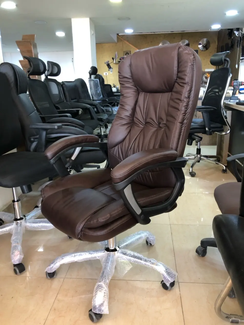 القباني للاثاث المكتبي