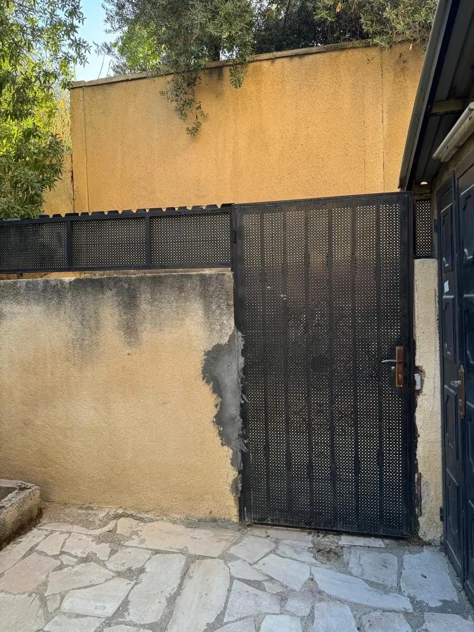 شقه ارضيه حاره ٥ ابو نصير