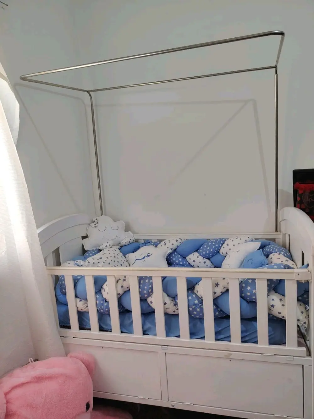 تخت أطفال حديث الولادة لعمر ٥ سنوات