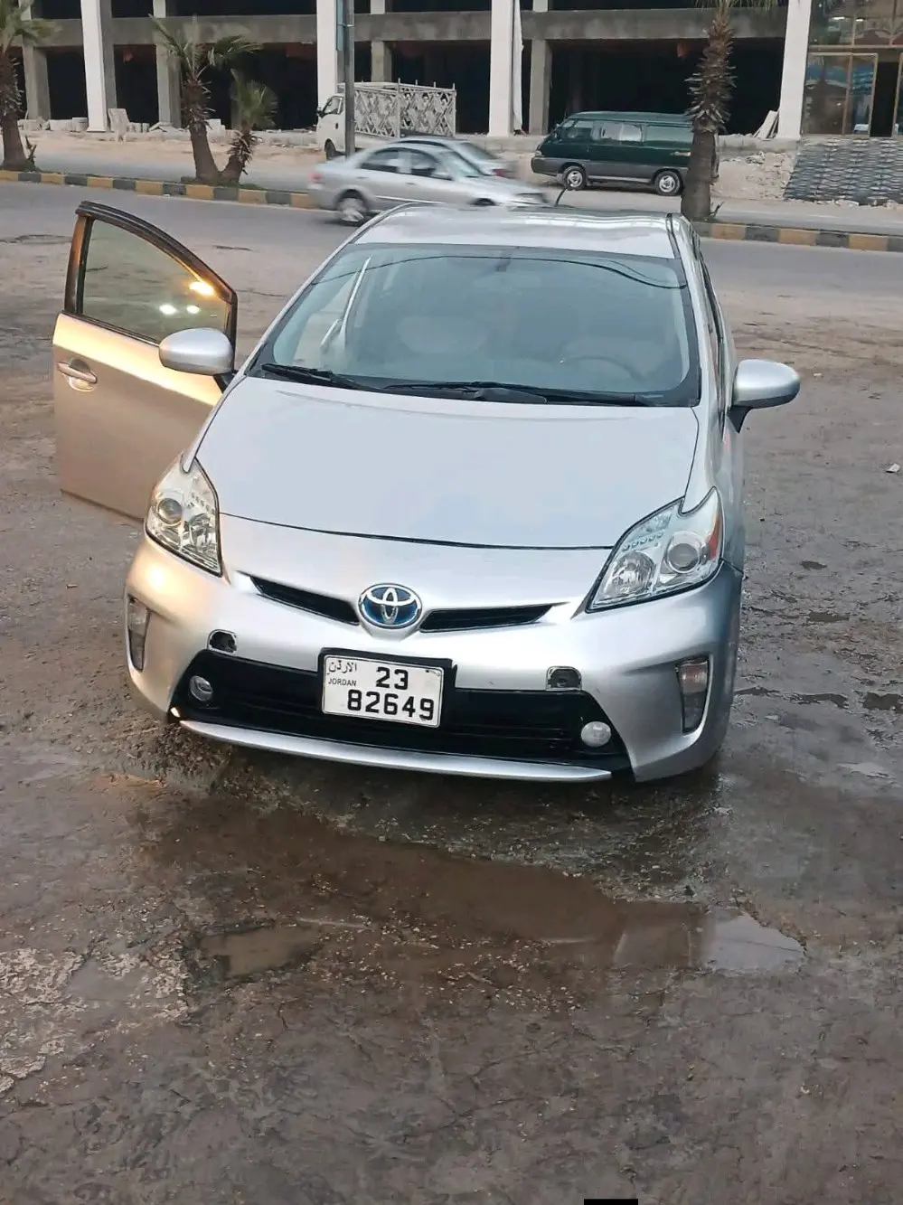 تيوتا بريوس موديل 2013