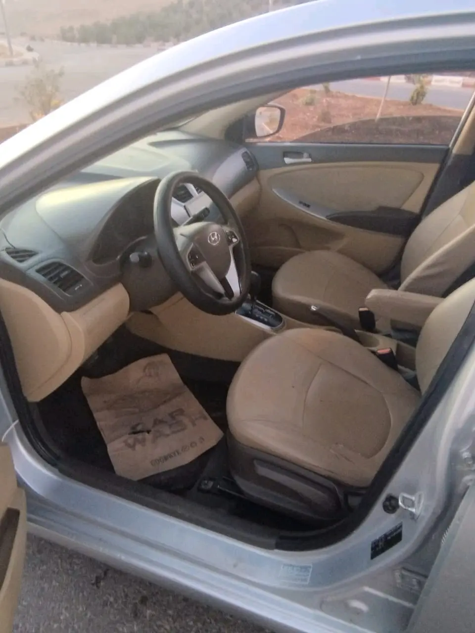 هيونداي اكسنت 2015 لون سلفر ماتور 1600 فحص 3 جيد