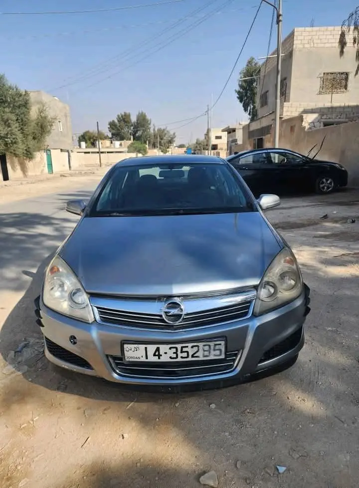 اوبل استرا ٢٠٠٨ opel astra 2008