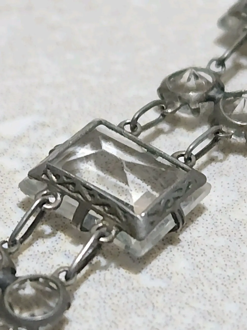 سوار  من الكوارتز والكريستال الصخري