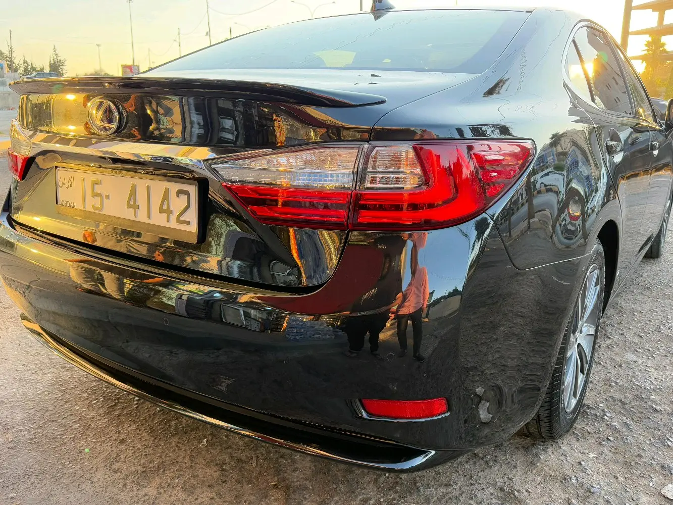 لكزس ES300 لون اسود