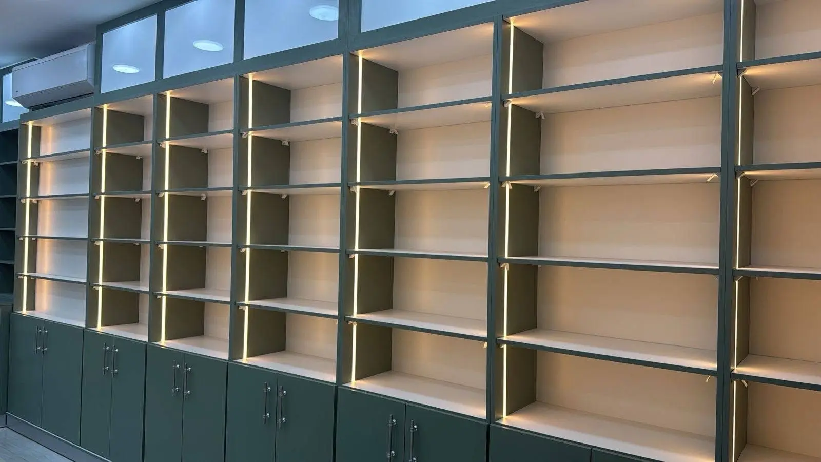 القباني للاثاث المكتبي