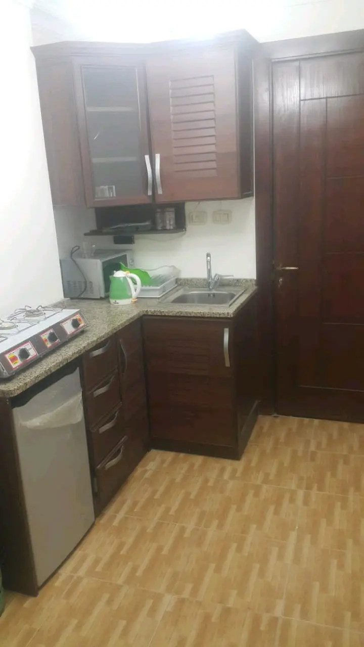 ستوديو مفروش مرخص تجاري للبيع بالجبيهه طلوع البلدية