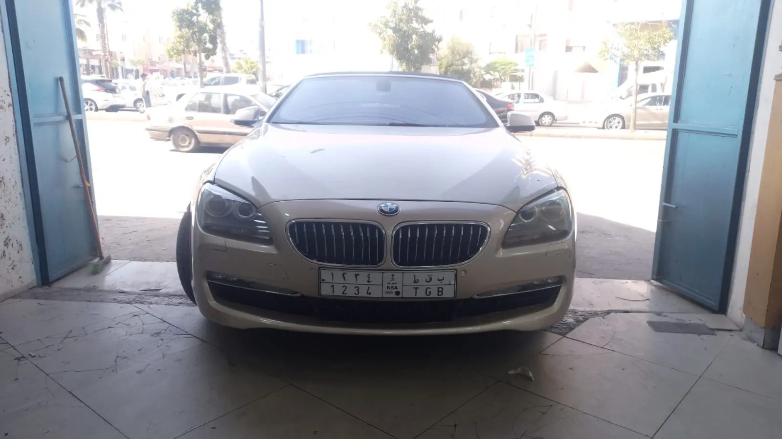 زجاج سيارات