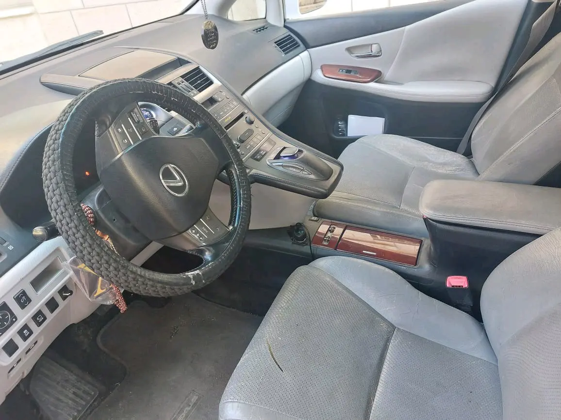 Lexus hs250 /2010
