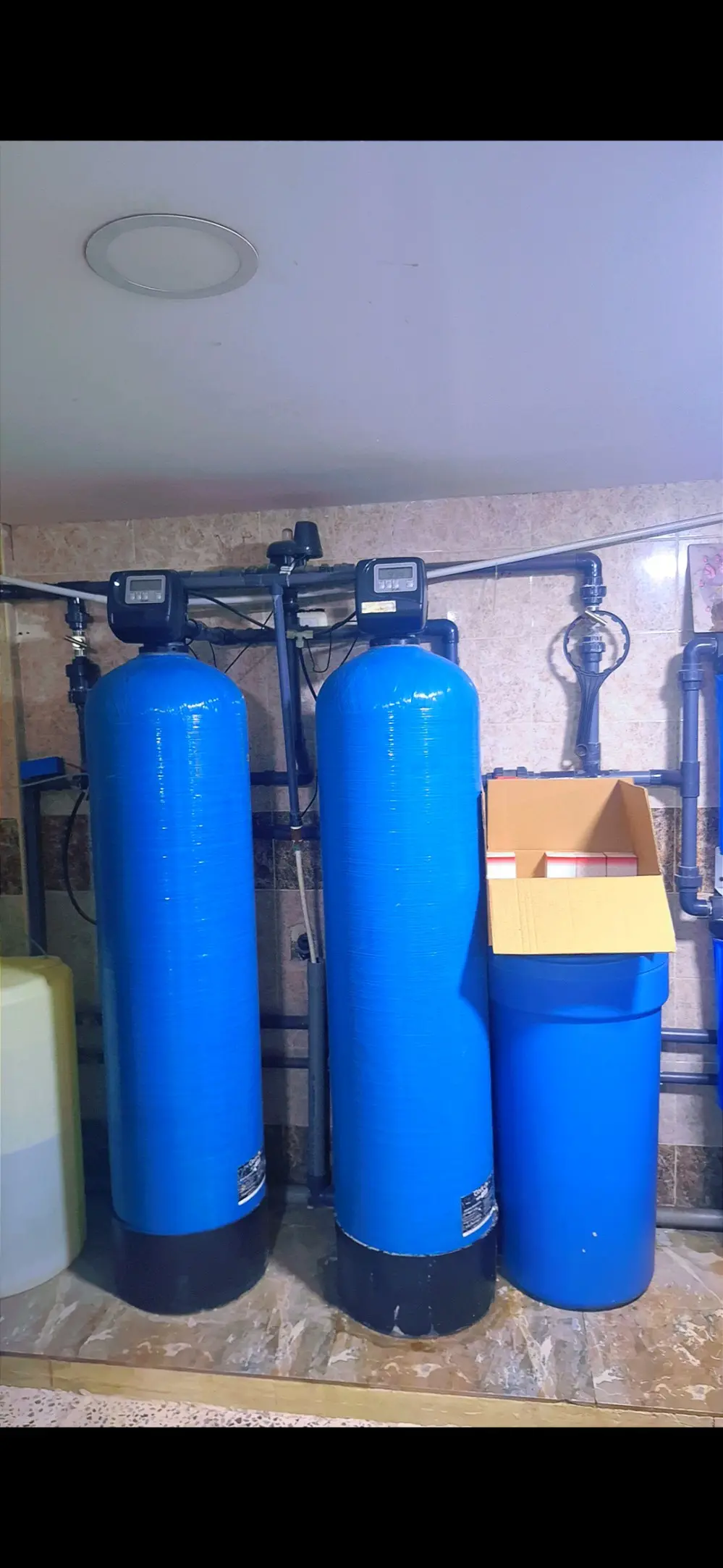 محطة ومصنع تحلية مياه