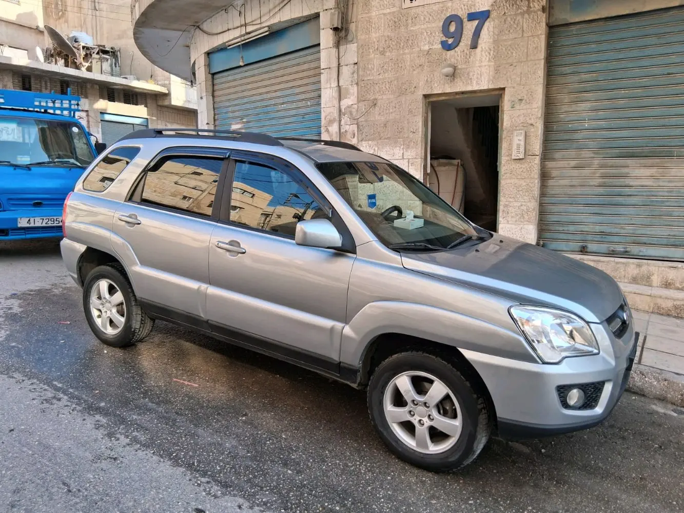 سيارة للبيع