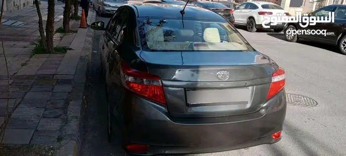 تويوتا يارس سيدان موديل 2014 اوتوماتيك