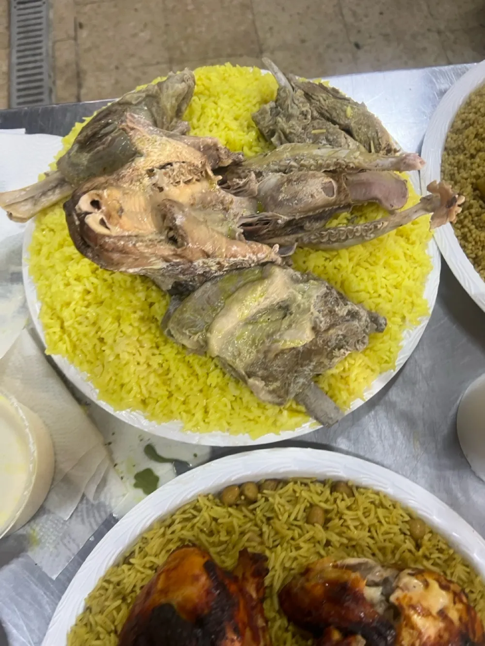 مطعم الشيخ للمناسف والزرب