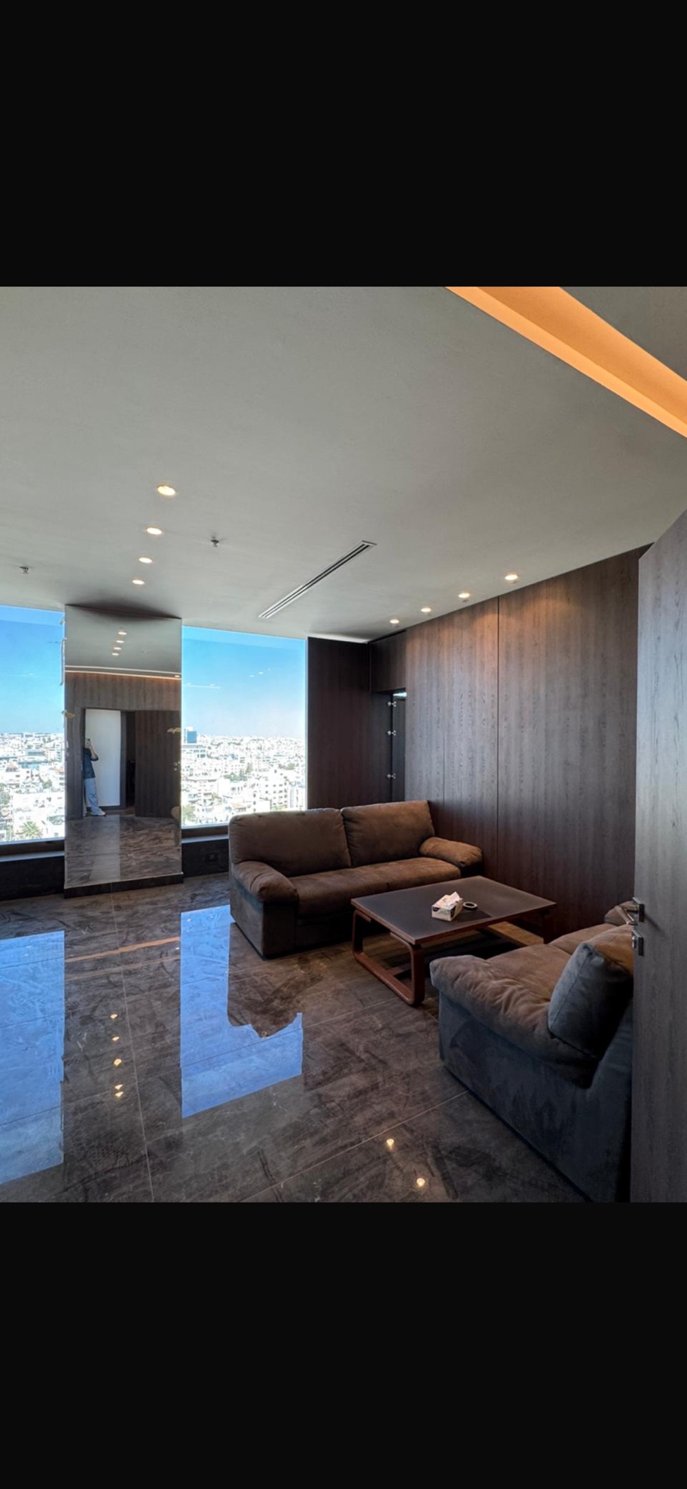 مكتب طابقي في اميز ابراج عمان الغربية