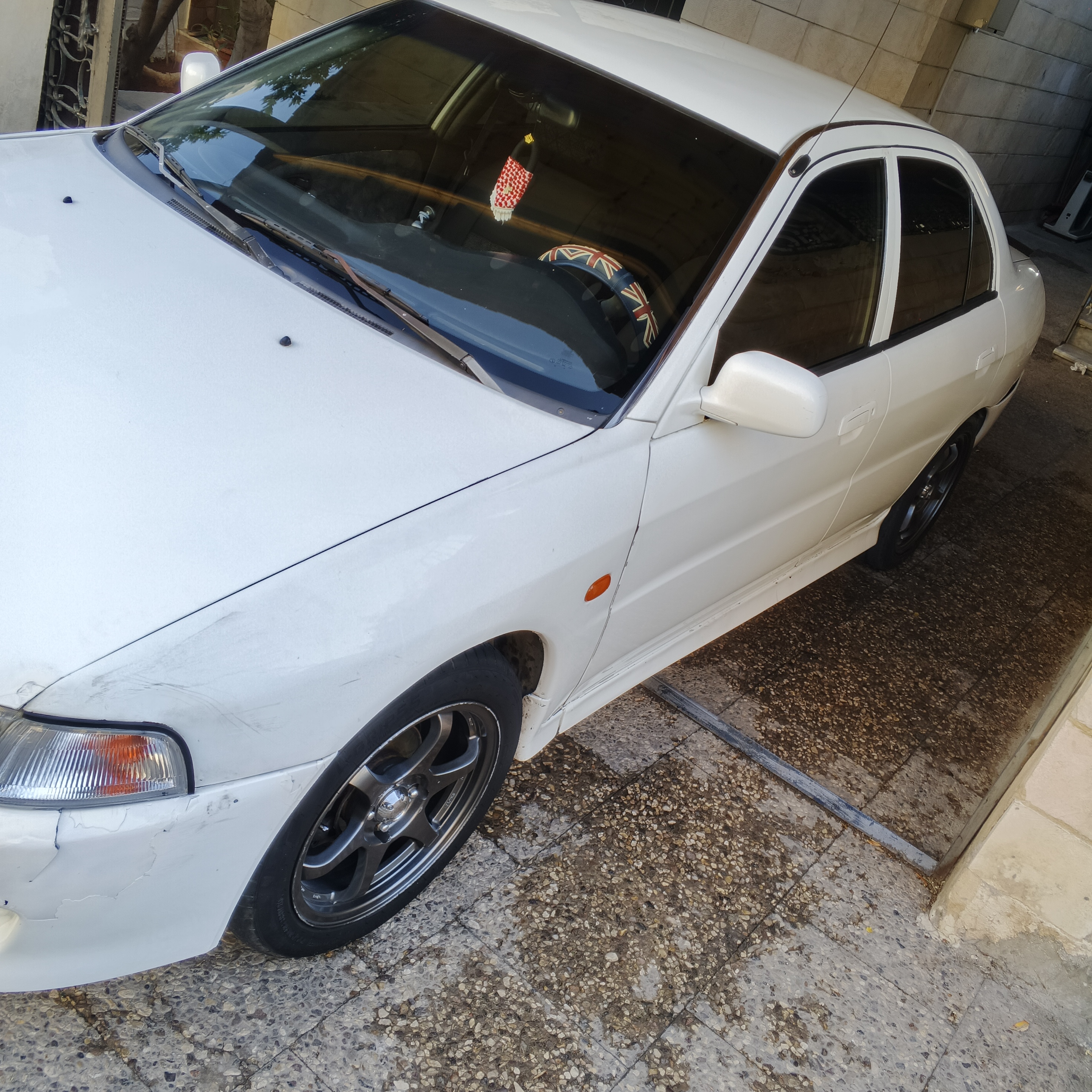 ميتسوبيشي لانسر 1998