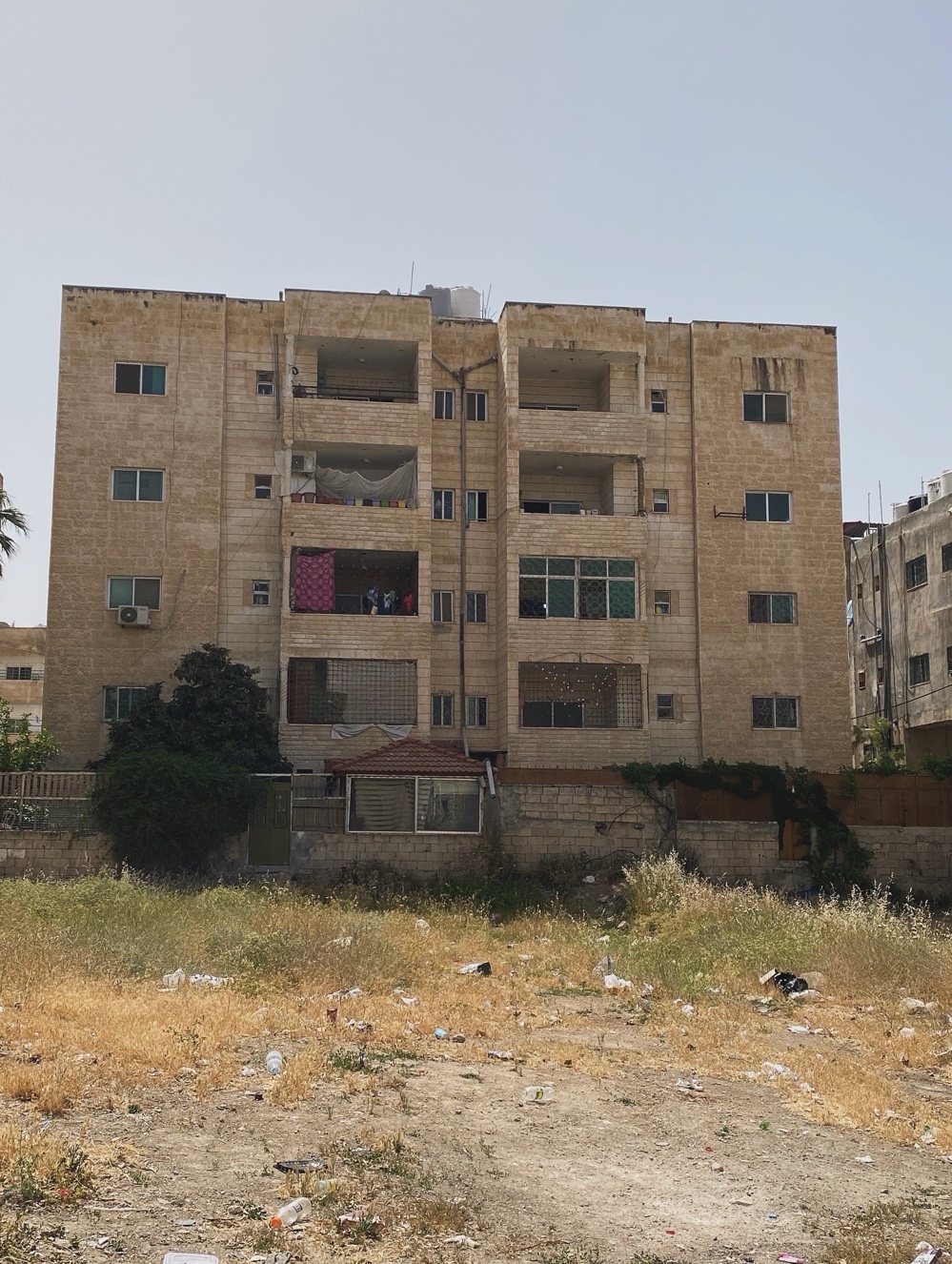 شقه بسعر مميز للبيع في اربد