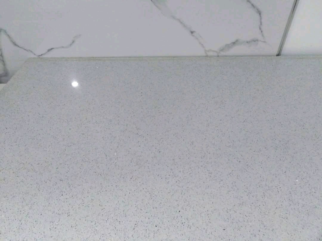 جرانيت صناعي مع مجلى فاضي من ايكيا