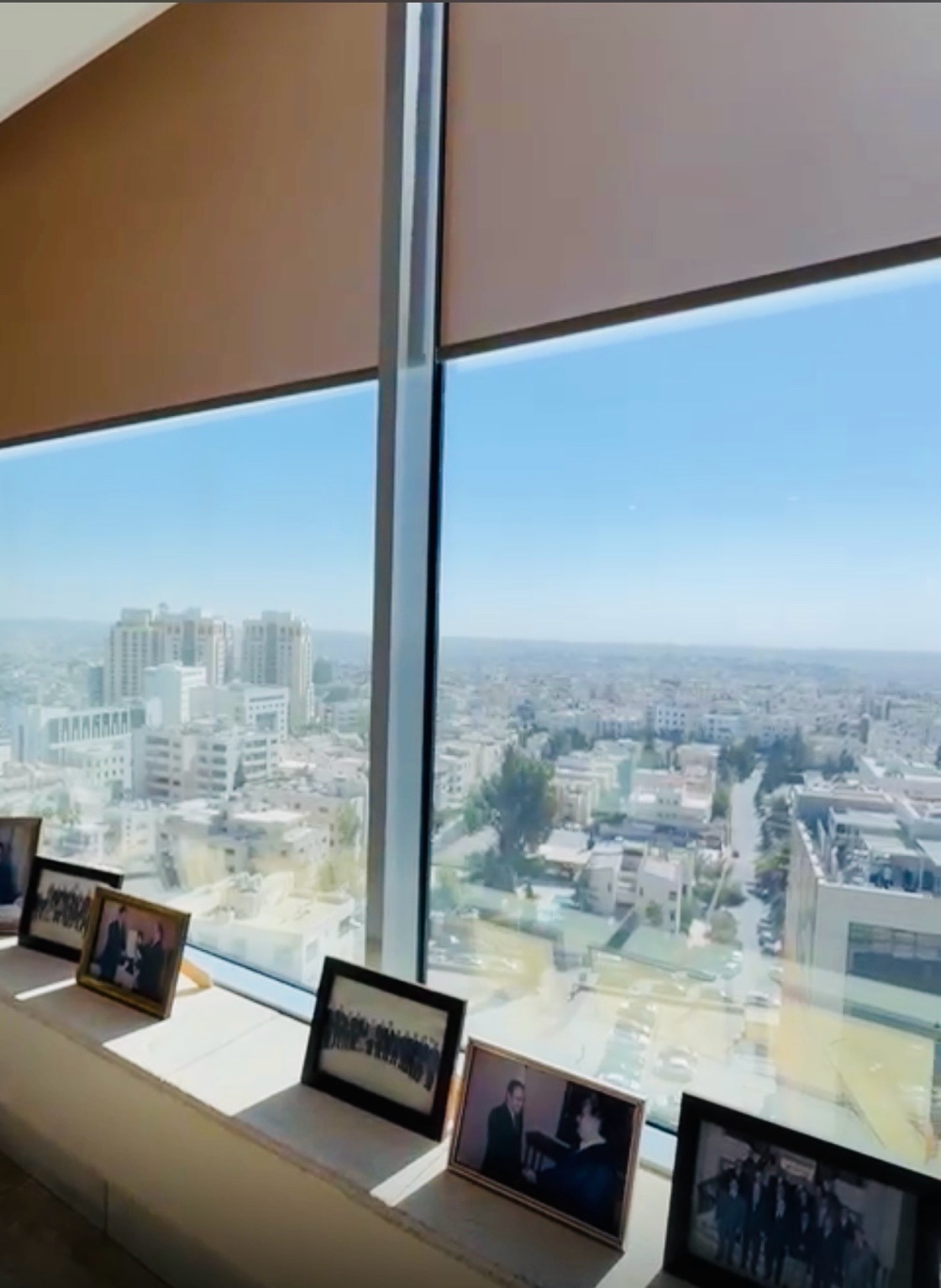 مكتب طابقي في اميز ابراج عمان الغربية