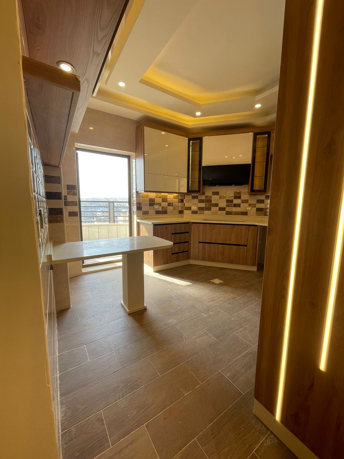 شقه مع روف من اجمل الإطلالات الدائمه طبربور ضاحيه الصفا