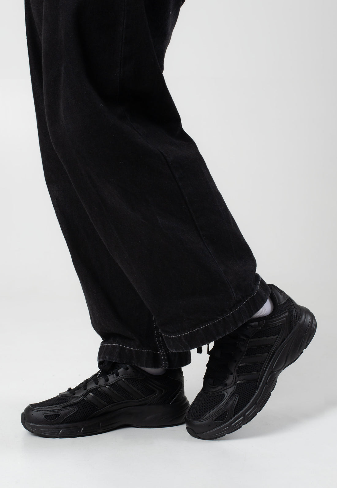 حذاء اديداس اصلي 42