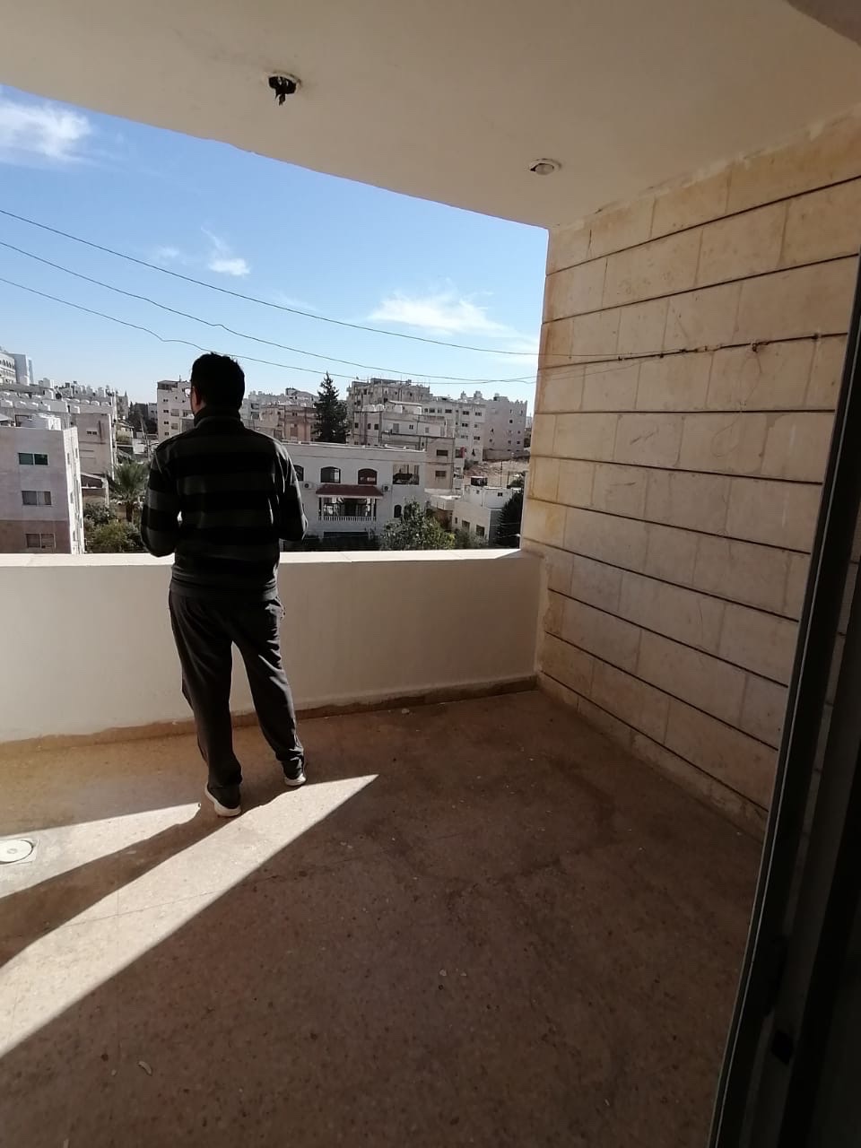 شقه بسعر مميز للبيع في اربد