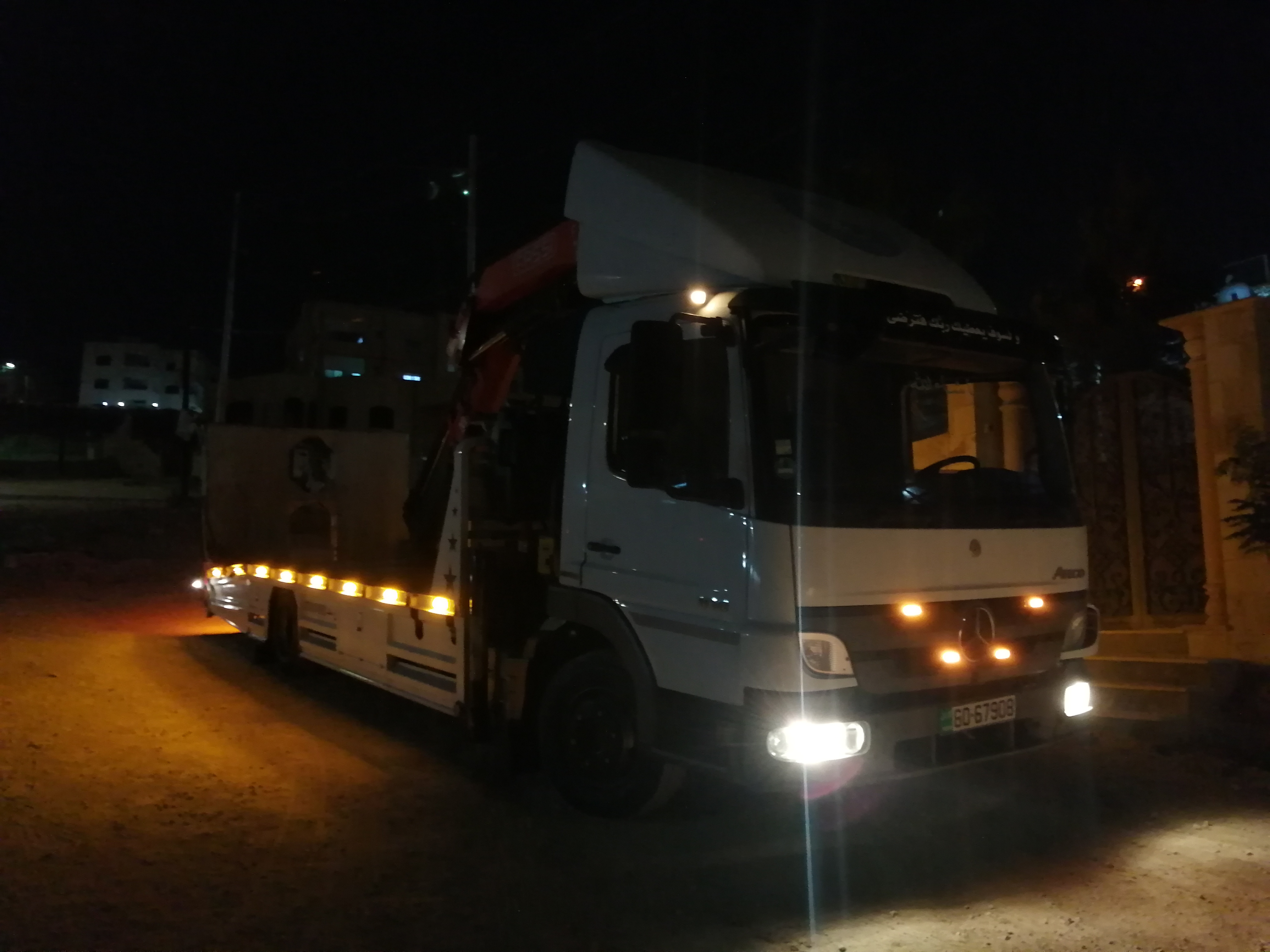 ونشات طارق أبو جودة لنقل السيارات والمعدات الثقيلة 24 ساعة