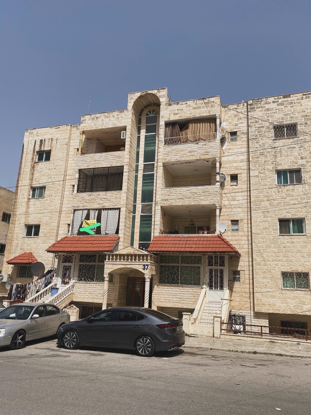 شقه بسعر مميز للبيع في اربد