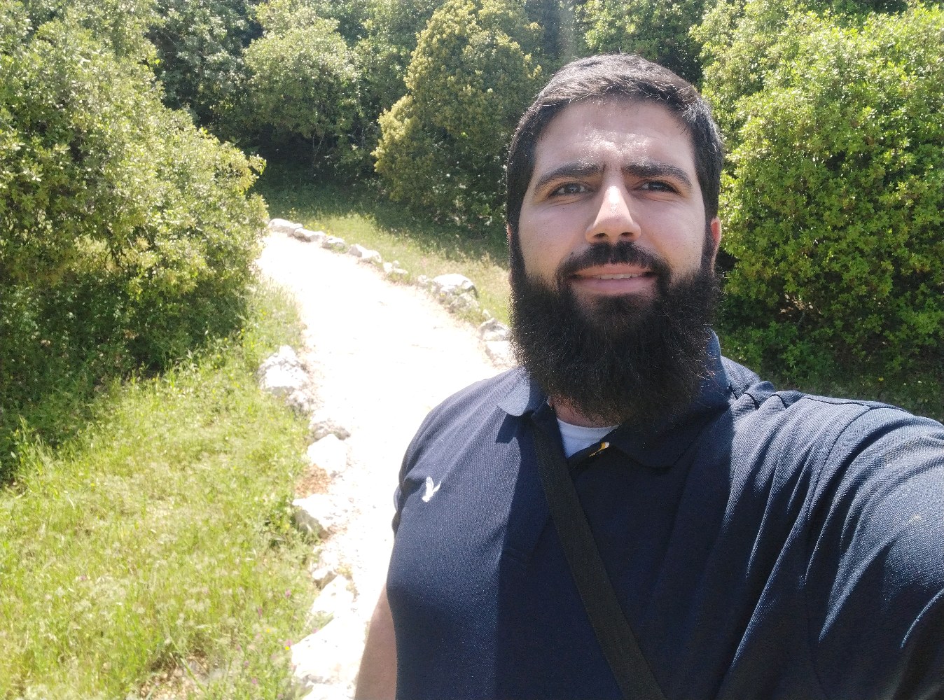 الخبير في السياحة والسفر