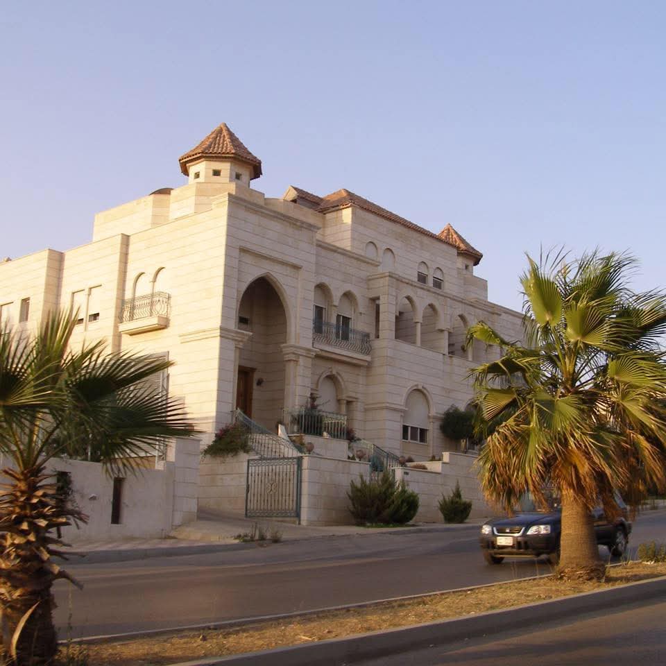 الحسبان للأراضي والعقارات