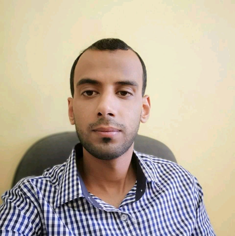 الأستاذ حمزة الرقب
