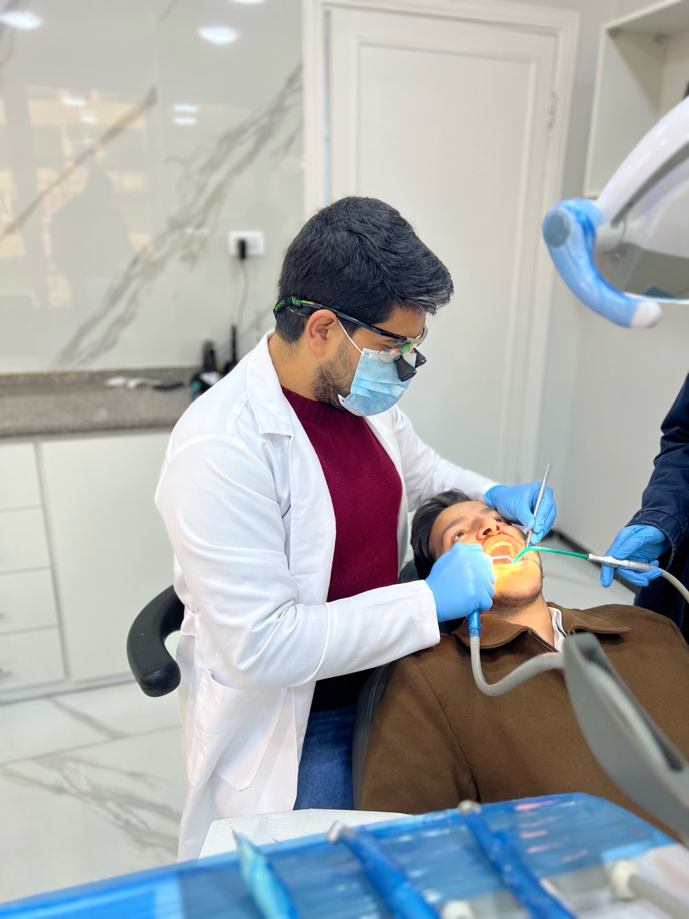 عيادة الدكتور عبدالله مطر لطب وزراعة الاسنان
